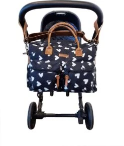 Kidzroom Black And White Luiertas - Zwart - Ophanglussen Kinderwagen - Verschoonmatje - Verstelbare Schouderband -Baby Care Verkoop 1022x1200 2