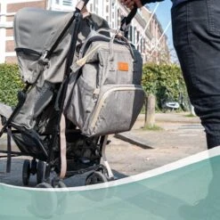 Luiertas Rugzak - Monx Luiertas Verzorgingstas Met Uitklapbaar Babybedje - Overzichtelijke Luierrugzak Extra Buggy En Kinderwagen Haken Inclusief Geïsoleerde Flessenhouder - Grijs 24 Luiertas Rugzak - Monx Luiertas Verzorgingstas Met Uitklapbaar Babybedje - Overzichtelijke Luierrugzak Extra Buggy En Kinderwagen Haken Inclusief Geïsoleerde Flessenhouder - Grijs -Baby Care Verkoop 1200x1200 101