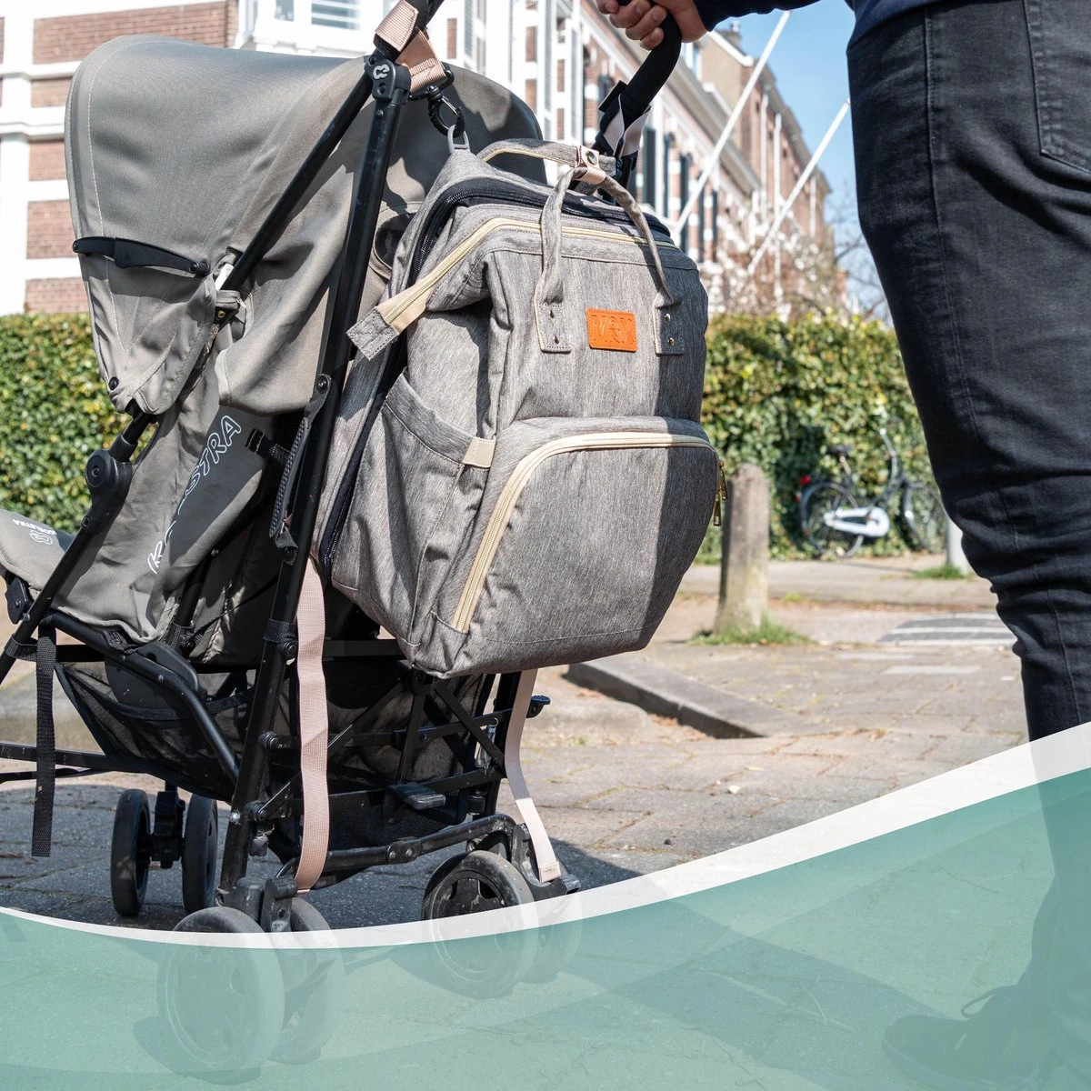 Luiertas Rugzak - Monx Luiertas Verzorgingstas Met Uitklapbaar Babybedje - Overzichtelijke Luierrugzak Extra Buggy En Kinderwagen Haken Inclusief Geïsoleerde Flessenhouder - Grijs 8 Luiertas Rugzak - Monx Luiertas Verzorgingstas Met Uitklapbaar Babybedje - Overzichtelijke Luierrugzak Extra Buggy En Kinderwagen Haken Inclusief Geïsoleerde Flessenhouder - Grijs - Image 8