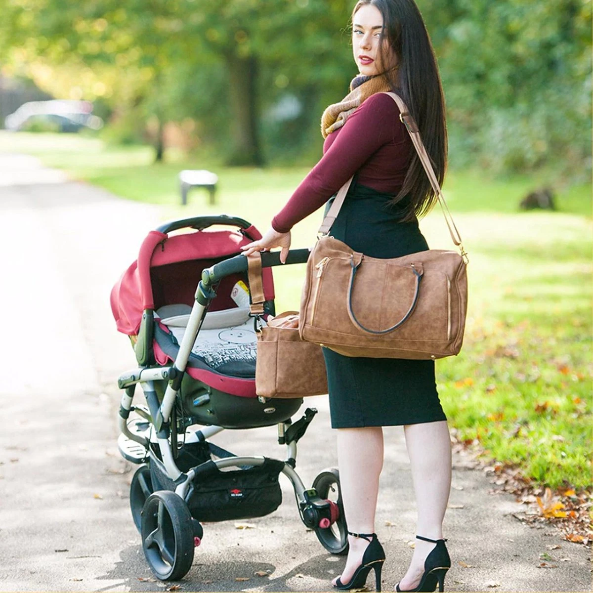 Miss Lulu Luier- En Verzorgingstas – Luiertas Set – Afneembare Draagtas - Duurzaam En Stijlvol – Zwart - Premium Kwaliteit- Grote Capaciteit - Unisex/Jongens/Meisjes (LT6638 BK) 5 Miss Lulu Luier- En Verzorgingstas – Luiertas Set – Afneembare Draagtas - Duurzaam En Stijlvol – Zwart - Premium Kwaliteit- Grote Capaciteit - Unisex/Jongens/Meisjes (LT6638 BK) - Image 5