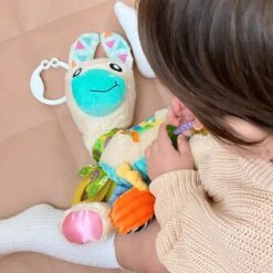 Playgro Activiteitenvriend Lama Lupe -Baby Care Verkoop 1200x1200 412