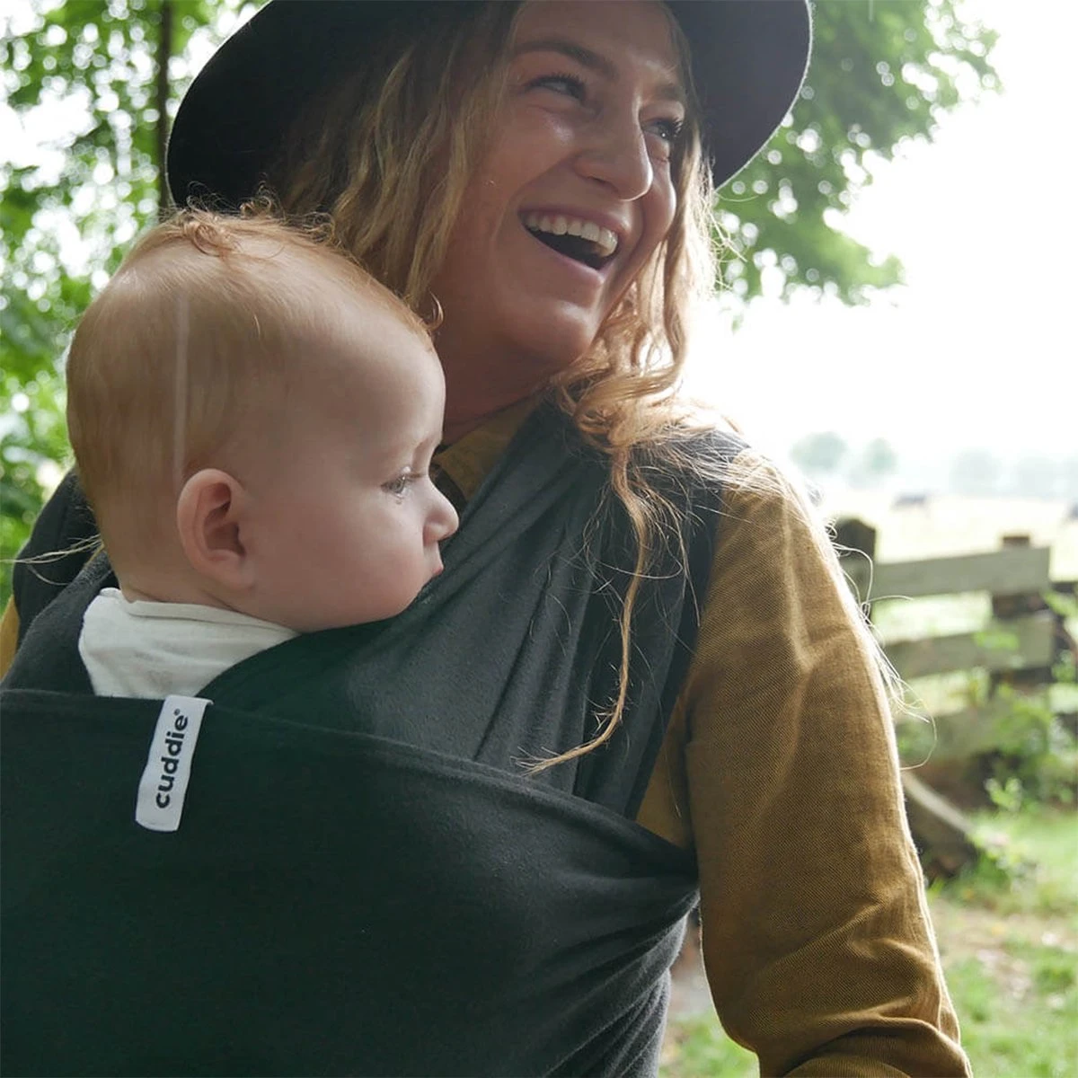 Cuddie Baby Draagdoek - Premium Organic Baby Draagdoek Gemaakt Van Bio Katoen - Newborns Tot 15 Kg - Baby Cadeau - Met Wenskaart - Zwart 4 Cuddie Baby Draagdoek - Premium Organic Baby Draagdoek Gemaakt Van Bio Katoen - Newborns Tot 15 Kg - Baby Cadeau - Met Wenskaart - Zwart - Image 4