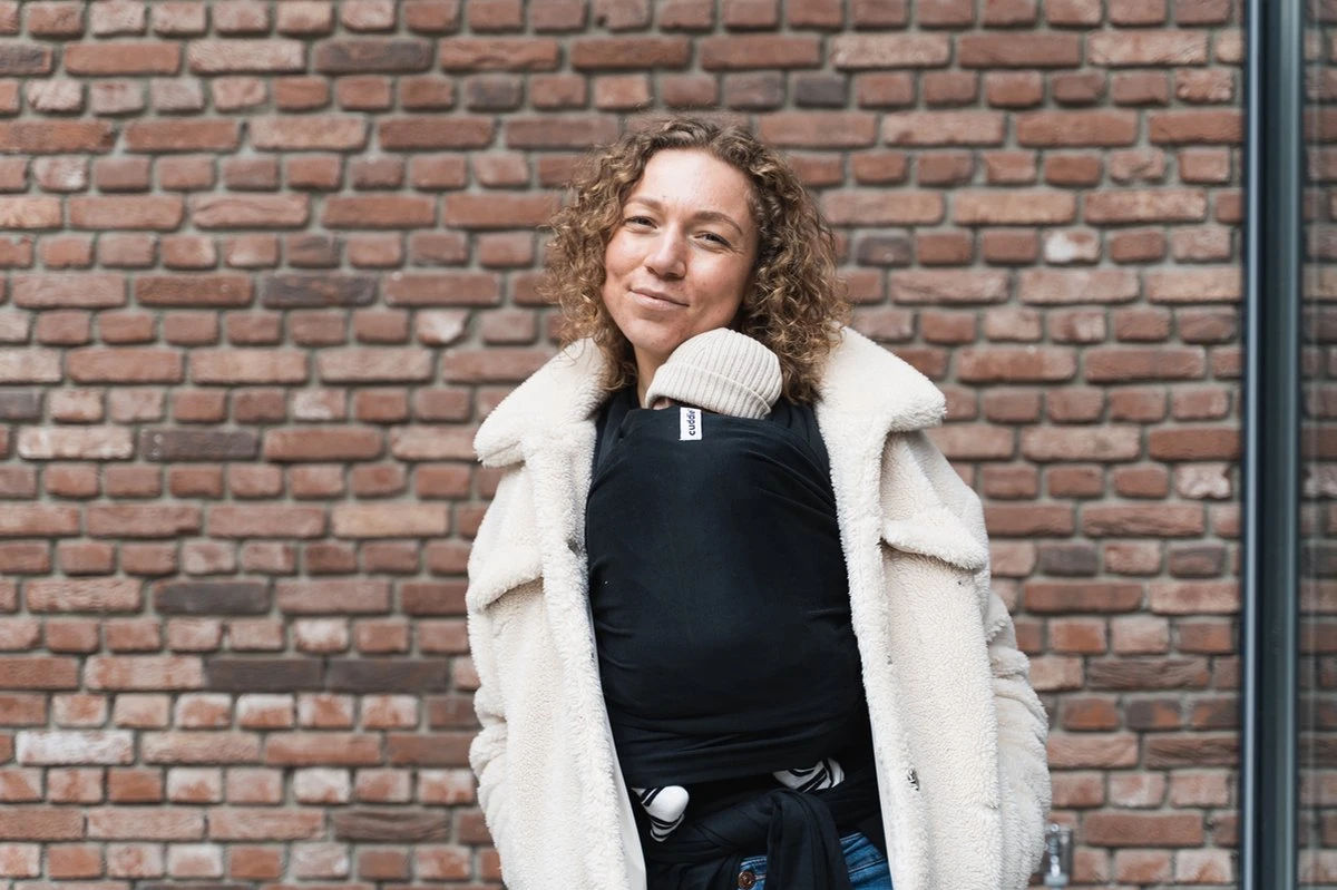 Cuddie Baby Draagdoek - Premium Organic Baby Draagdoek Gemaakt Van Bio Katoen - Newborns Tot 15 Kg - Baby Cadeau - Met Wenskaart - Zwart 5 Cuddie Baby Draagdoek - Premium Organic Baby Draagdoek Gemaakt Van Bio Katoen - Newborns Tot 15 Kg - Baby Cadeau - Met Wenskaart - Zwart - Image 5