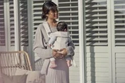 BabyBjörn Draagzak Mini - 3D Jersey - Lichtbeige -Baby Care Verkoop 1200x800 100