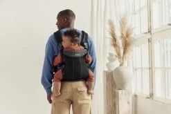 BabyBjörn Draagzak Harmony - 3D Mesh - Zwart -Baby Care Verkoop 1200x801 1