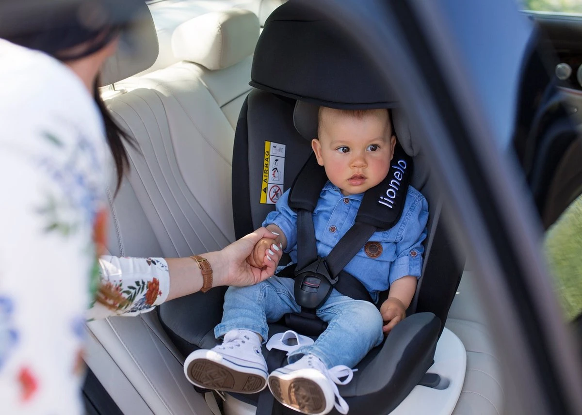 Lionelo Bastiaan - Autostoel - Roteerbaar - 0-36kg - 360° Draaibaar 9 Lionelo Bastiaan - Autostoel - Roteerbaar - 0-36kg - 360° Draaibaar - Image 9