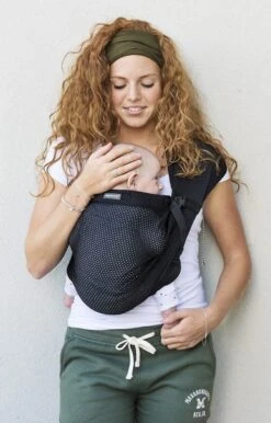Minimonkey Mini Sling Draagzak - Zwart -Baby Care Verkoop 768x1200 1