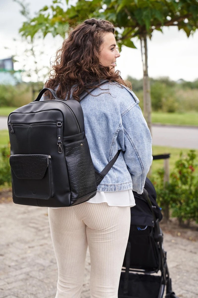 Little Company Luiertas - Santiago Zwart 3 Little Company Luiertas - Santiago Zwart - Image 3