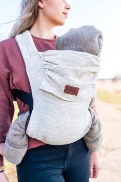 ByKay - Draagzak - Click Carrier Classic - Sand Blocks Summer - Organic Linnen/Cotton -Baby Care Verkoop 800x1200 53