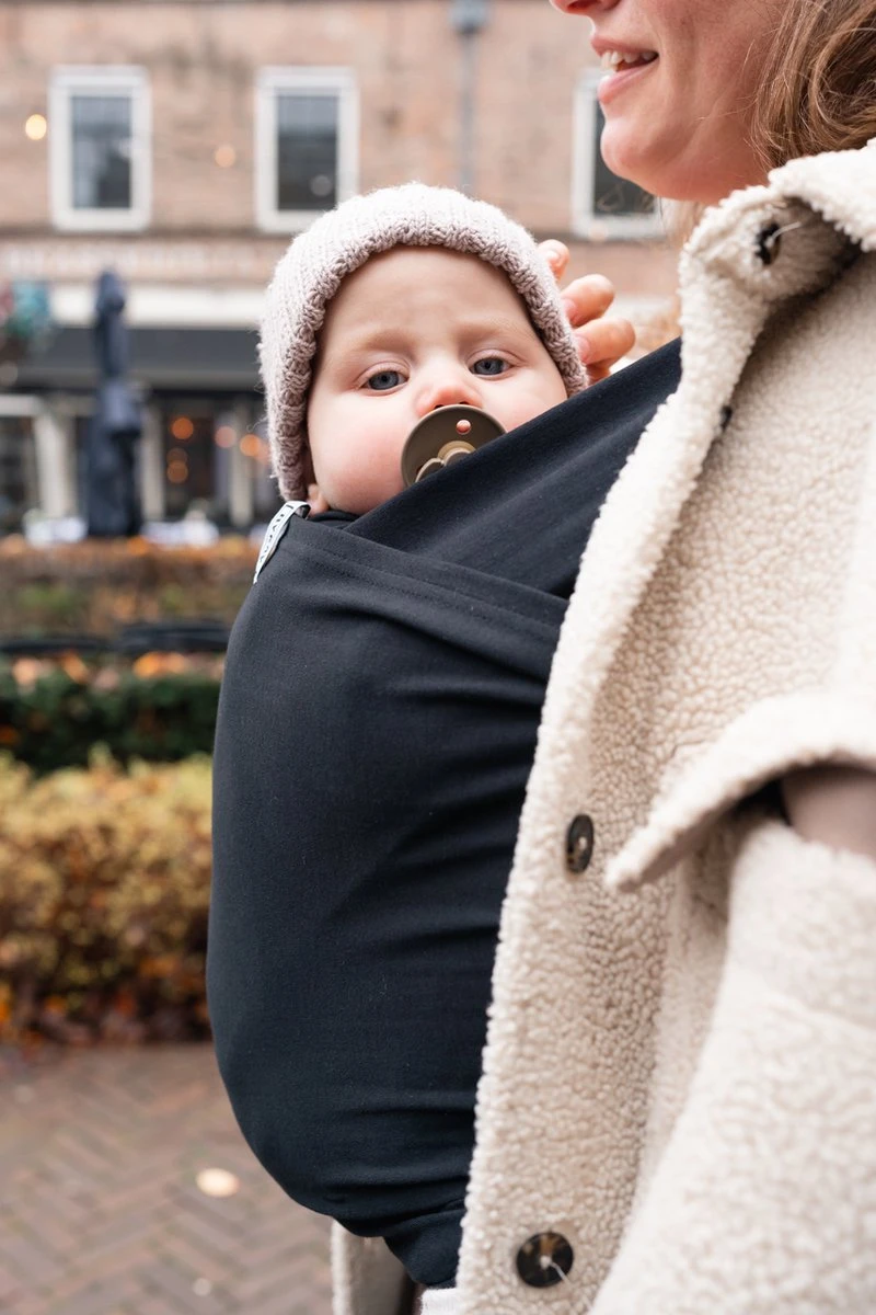ByKay - Draagdoek - Rekbaar - Black - Maat M - Organic Katoen - Stretchy Wrap Deluxe - 3 Jaar - Buik - Heup 4 ByKay - Draagdoek - Rekbaar - Black - Maat M - Organic Katoen - Stretchy Wrap Deluxe - 3 Jaar - Buik - Heup - Image 4