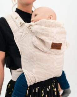 ByKay - Draagzak - Click Carrier Classic - Sand Blocks Summer - Organic Linnen/Cotton -Baby Care Verkoop 960x1200 3